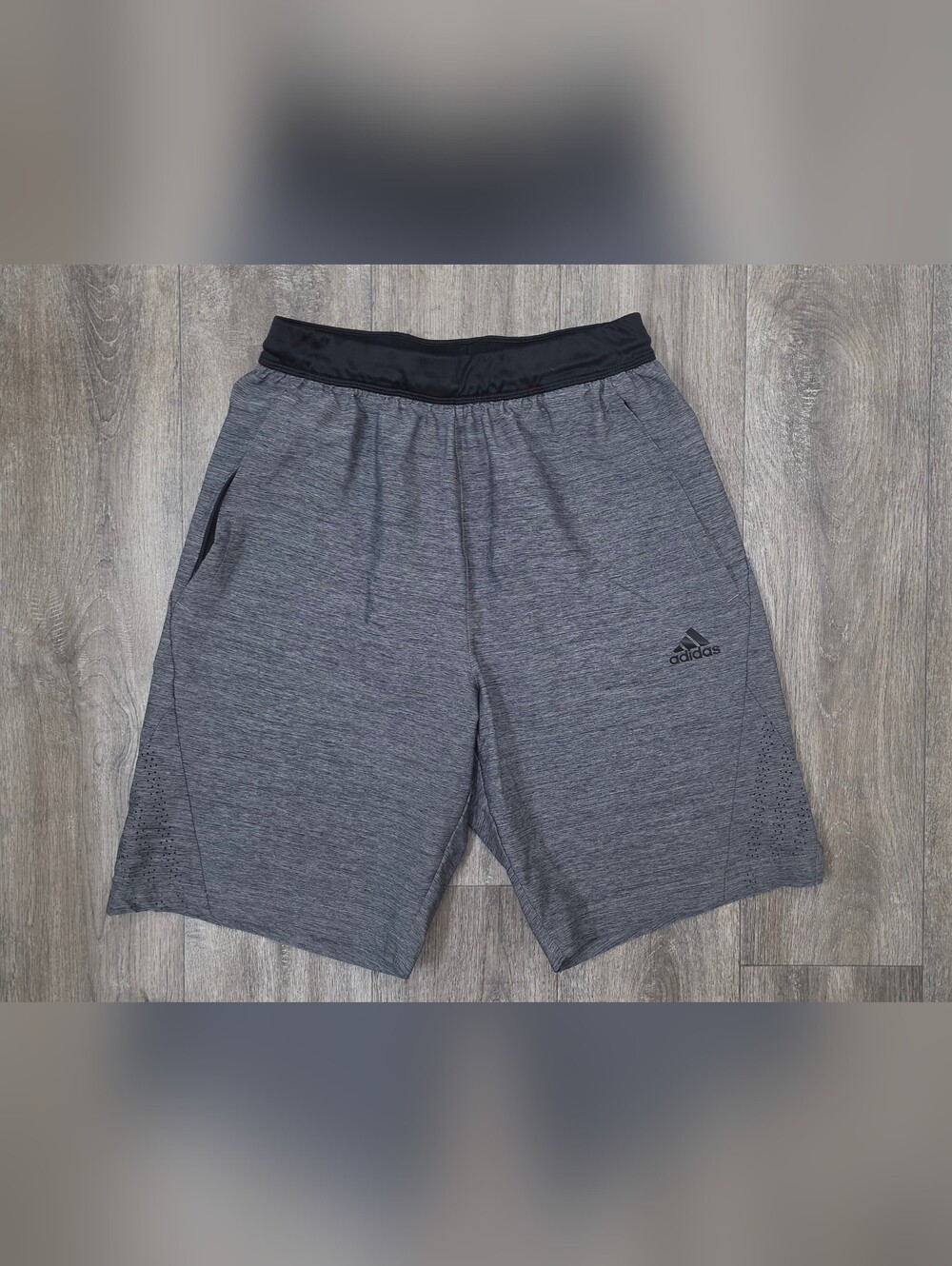 Adidas Men’s Gray Performance Shorts-Size Small